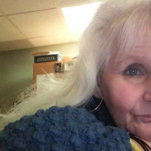 Meet your Posher, Debra